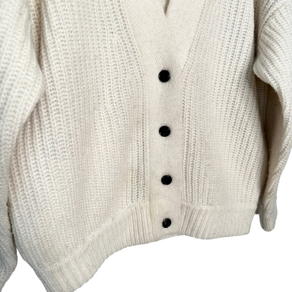 Demylee | Cream V-neck Button Down Cardigan Sweater Size Small - Picture 4 of 10